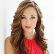 Bid Now on Dinner with Two-Time Tony Award-Nominated Actress Laura Osnes at The Dutch