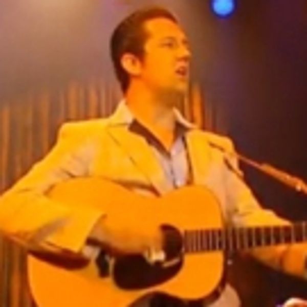 VIDEO: HEARTBREAK HOTEL Shakes, Rattles, and Rolls Into Broadway In Chicago - Chicago Theater Video