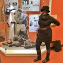 BWW Review:  And In This Corner:  Cassius Clay