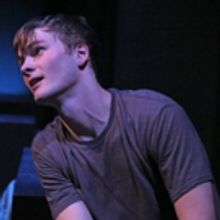 BWW REVIEW: Minimalist and Intense CURIOUS INCIDENT OF THE DOG Packs Maximum Punch