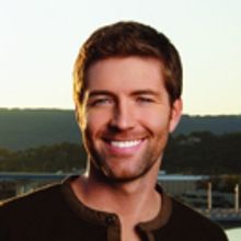 Platinum Country Music Star Josh Turner Plays The McCoy