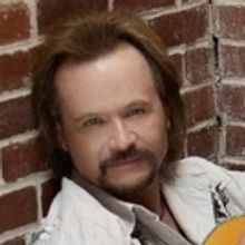 Travis Tritt Comes To Van Wezel
