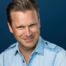 Daniel Robert Sullivan Announces Instagram Contest For A DOG STORY