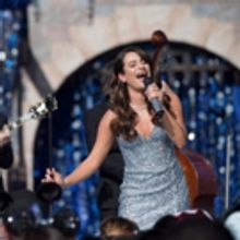 DVR Alert: Idina Menzel, ALADDIN Stars & More Perform on DISNEY PARKS MAGICAL CHRISTM