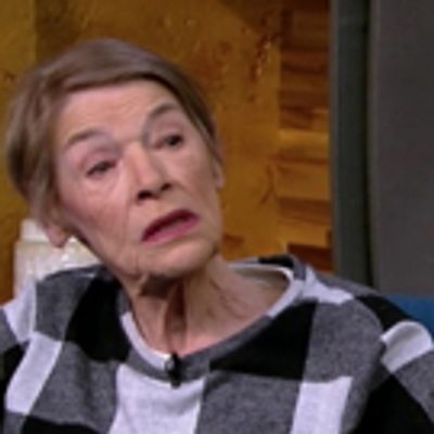 VIDEO: Glenda Sings! Jackson Is Forever Blowing Bubbles in Appearance with Peter Travers