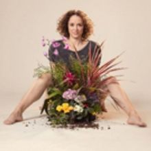 REJOICING AT HER WONDROUS VULVA THE YOUNG WOMAN APPLAUDED HERSELF Comes to London's…