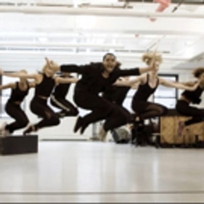 TV: Warm Up with Warren Carlyles New Choreography for 'Too Darn Hot' from KISS ME, KATE!