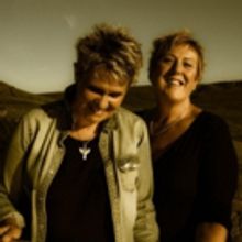 BWW Review: CHRIS WHILE AND JULIE MATTHEWS WITH VINCENT'S CHAIR: ADELAIDE FRINGE2018