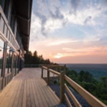 KARTRITE'S SUMMIT HOUSE Pocono Artist Showcase Hosts Seasonal Gallery and Epicurian M