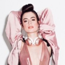 Kendra Black Comes to The Knitting Factory