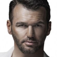 BWW Feature: 'DANCING WITH THE STARS' TONY DOVOLANI HOSTS CHIPPENDALES at Rio All-Sui