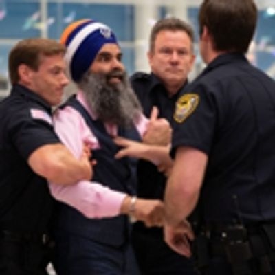 BWW Interview: GURINDER SINGH KHALSA On The Short Film SINGH Made on His Life