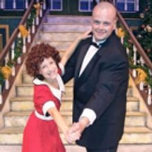 BWW Review: ANNIE  Charms at La Comedia Dinner Theatre