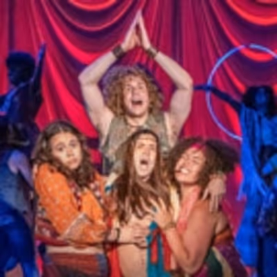 BWW Review: Peregrine Theatre Ensemble's Riveting HAIR Finds The Poignant Heart Of A Raucous, Sweeping Show