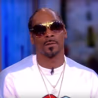 VIDEO: Snoop Dogg Weighs In On Kanye's Comments, Friendship With Martha Stewart, &… Video
