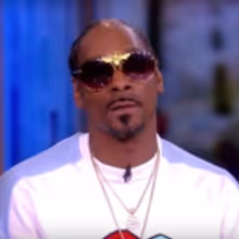 VIDEO: Snoop Dogg Weighs In On Kanye's Comments, Friendship With Martha Stewart, &…