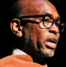 HAMILTON Costume Designer Tells Graduating Artists To Embrace Their Differences