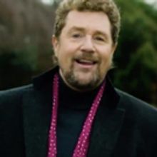 VIDEO: Michael Ball Shares Clip of New Song 'I Just Can't Help Believin'