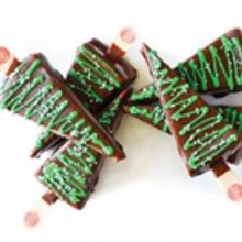 Eli's Cheesecake Holiday Dippers Selected As One Of This Year's Oprah's Favorite Thin