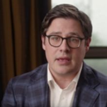 VIDEO: The CW Shares IN THE DARK 'Chloe And Dean' Interview Clip