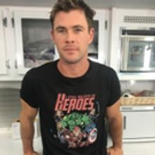 Photo Flash: Mark Ruffalo, Scarlett Johansson, Chris Hemsworth Model Limited Edition…