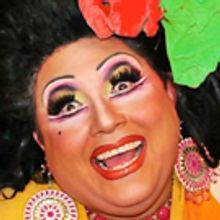 Chico's Angels in Feliz NAVIDIVAS Opens Thanksgiving Weekend