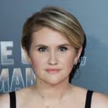 Emmy Nominee Jillian Bell to Star in Showtime Comedy THE WRONG MANS