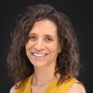 Author Daralyse Lyons Launches The Transformational Storyteller Podcast