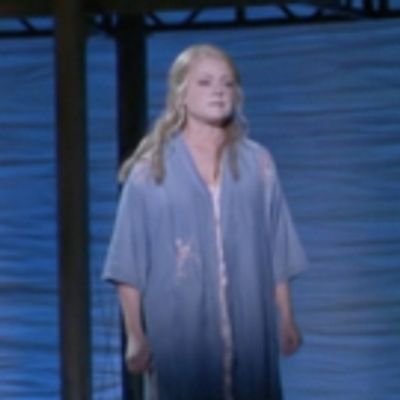 Exclusive: Kendra Kassebaum and Paolo Montalban Perform SOS in 5th Avenue's MAMMA MIA!