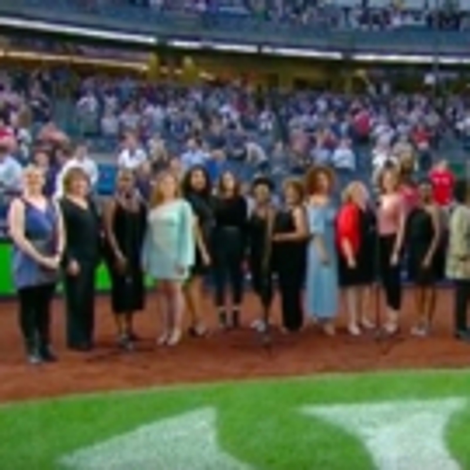 VIDEO: Casts of THIS ONE'S FOR THE GIRLS and SISTAS: THE MUSICAL Sing the National An