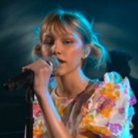 VIDEO: Grace VanderWaal Performs 'Clearly' on THE LATE SHOW Video