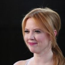 In the Spotlight: Up Close and Personal with the Cast of Broadway's FROZEN!