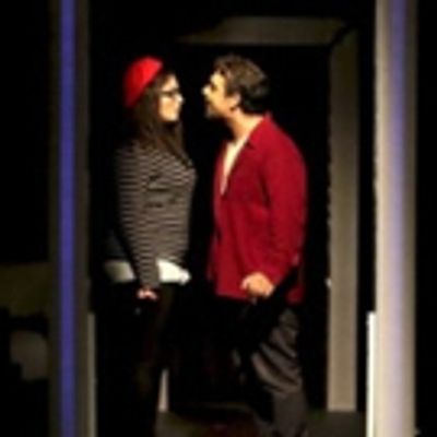 BWW Review: LA PUERTA DE AL LADO at La Estaci&oacute;n
