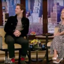 VIDEO: Joshua Jackson Talks His Broadway Debut in CHILDREN OF A LESSER GOD on LIVE WI