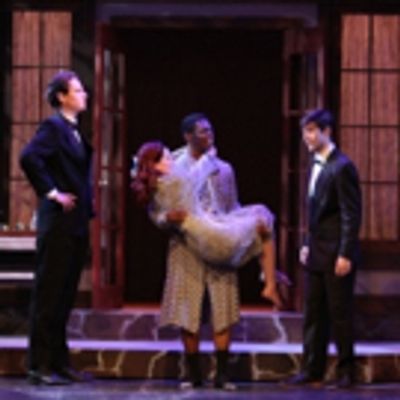 BWW Review: THE PHILADELPHIA STORY Bides Its Time Before Detonating