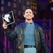 Review Roundup: What Did The Critics Think Of Broadway-Bound TOOTSIE in Chicago?