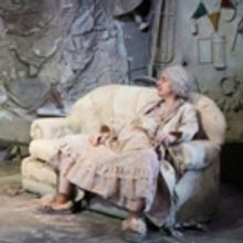 BWW Review: MA, PA AND THE LITTLE MOUTHS, Tron Theatre