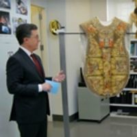 VIDEO: Anna Wintour Takes Stephen Colbert Behind-The-Scenes At The Met Video