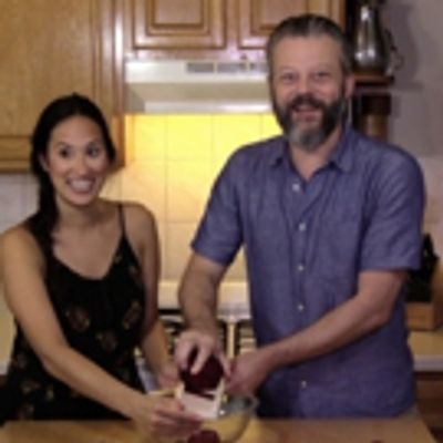 Backstage Bite with Katie Lynch: HEAD OVER HEELS's Jeremy Kushnier Finds The Beet!