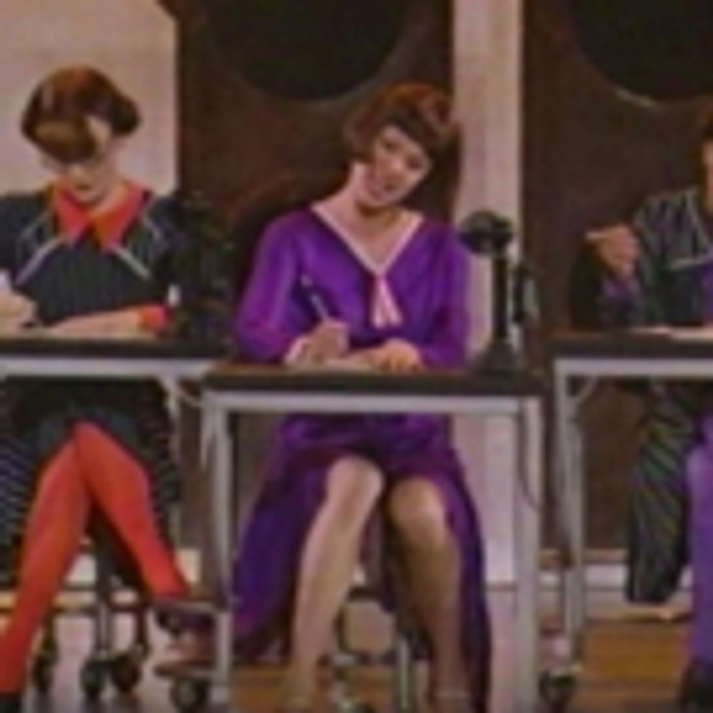 Brief 9/4: THE NAP Begins Previews, Nicolette Robinson Begins in WAITRESS, and More!  Image