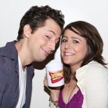 Wake Up With BWW 12/21: THE PLAY THE GOES WRONG Transfers Off-Broadway, and More!