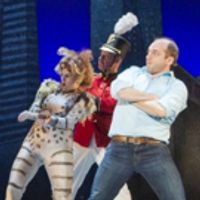 BWW Review: Village's THE NOTEWORTHY LIFE OF HOWARD BARNES Is Super Fun ... For Nerds Photo