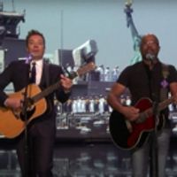 VIDEO: Darius Rucker and Jimmy Fallon Sing 'Only Wanna Thank the Troops' (Hootie &… Video