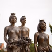 THE GREEN ROOM 42 Presents 'Three Queens, an OCUNYC Benefit Concert'
