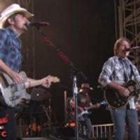VIDEO: Brad Paisley and John Fogerty Perform 'Proud Mary' & More on JIMMY KIMMEL Video
