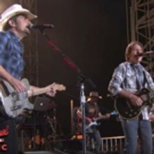 VIDEO: Brad Paisley and John Fogerty Perform 'Proud Mary' & More on JIMMY KIMMEL