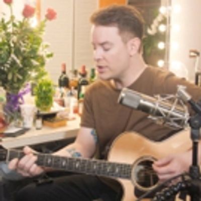 VIDEO: KINKY BOOTS Star David Cook Performs Acoustic 'Soul of a Man'