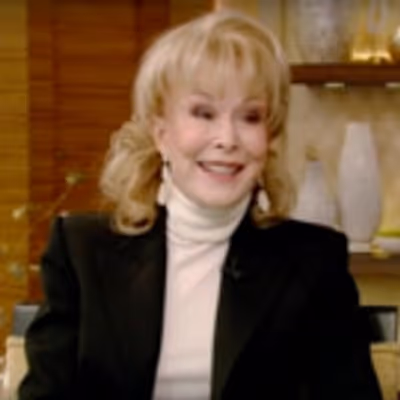 VIDEO: Barbara Eden Talks About Going on Tour with the Play LOVE LETTERS