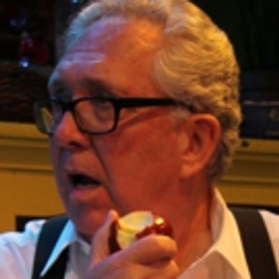 BWW Review:  Attend a Hilariously Funny Funeral, Southern-style, at Desert Theatreworks, in SOUTHERN FRIED FUNERAL.