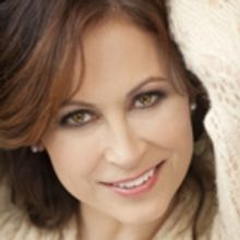 Linda Eder Brings Holiday Show to Ridgefield
